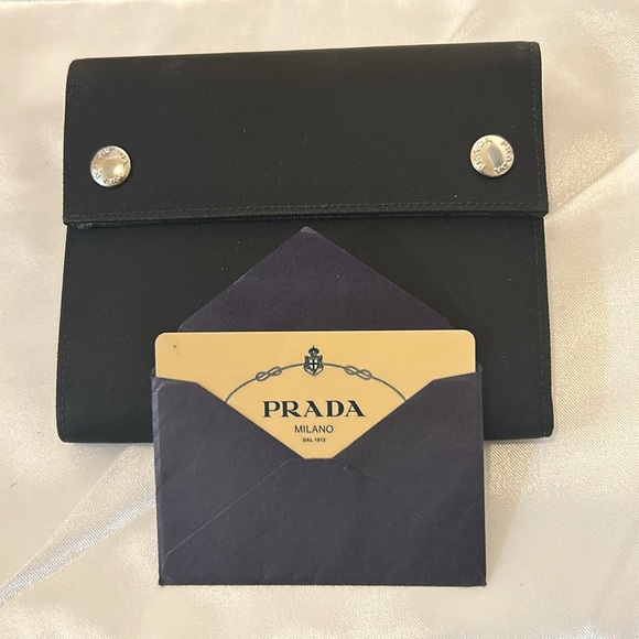 Excellent Condition Prada Unisex Double Snap Tessuto Nylon and Leather Wallet - Picture 3 of 13